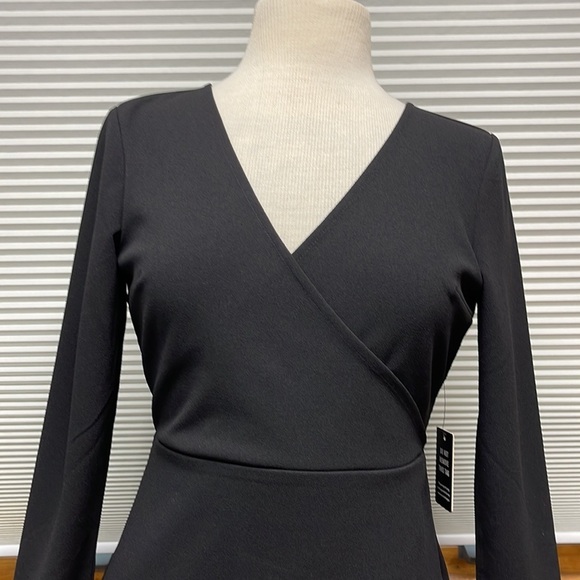 Express NWT Black 3/4 Sleeve Open Back Faux Wrap Dress Size Small - Picture 2 of 9